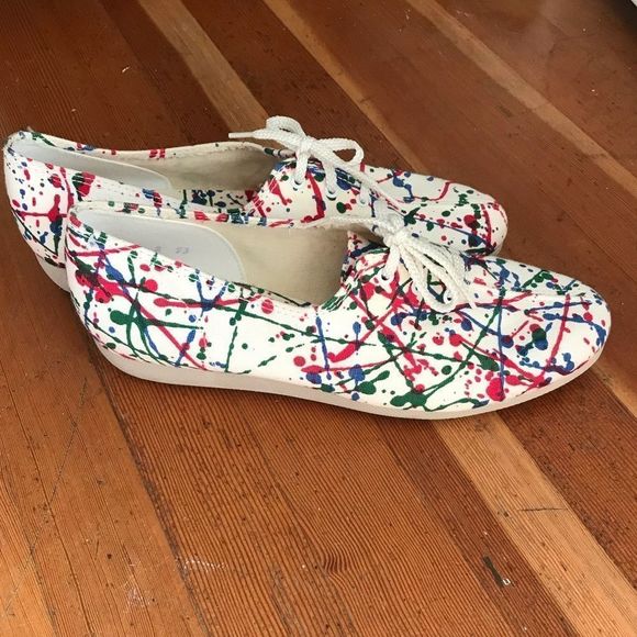Tender tootsies paint splatter shoes, size 8 - Picture 2 of 4